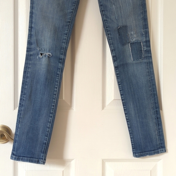 Pilcro Stet Distressed Patchwork Medium Wash Mid Rise Ankle Crop Skinny Jeans 26 - Picture 3 of 14